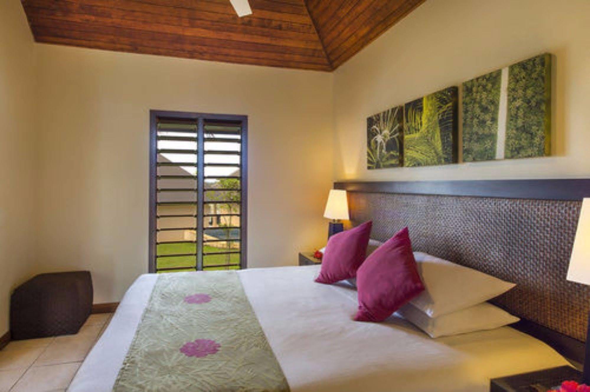 Mangoes Resort (Adults Only) Port Vila Exterior foto